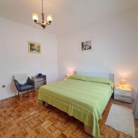 アパート Spacious Urban Retreat With Terrace ダイラ