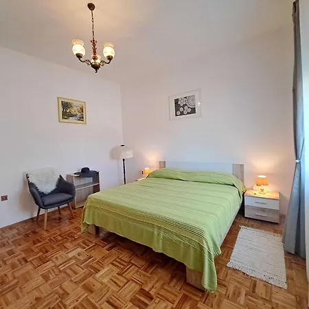 Apartmán Spacious Urban Retreat With Terrace